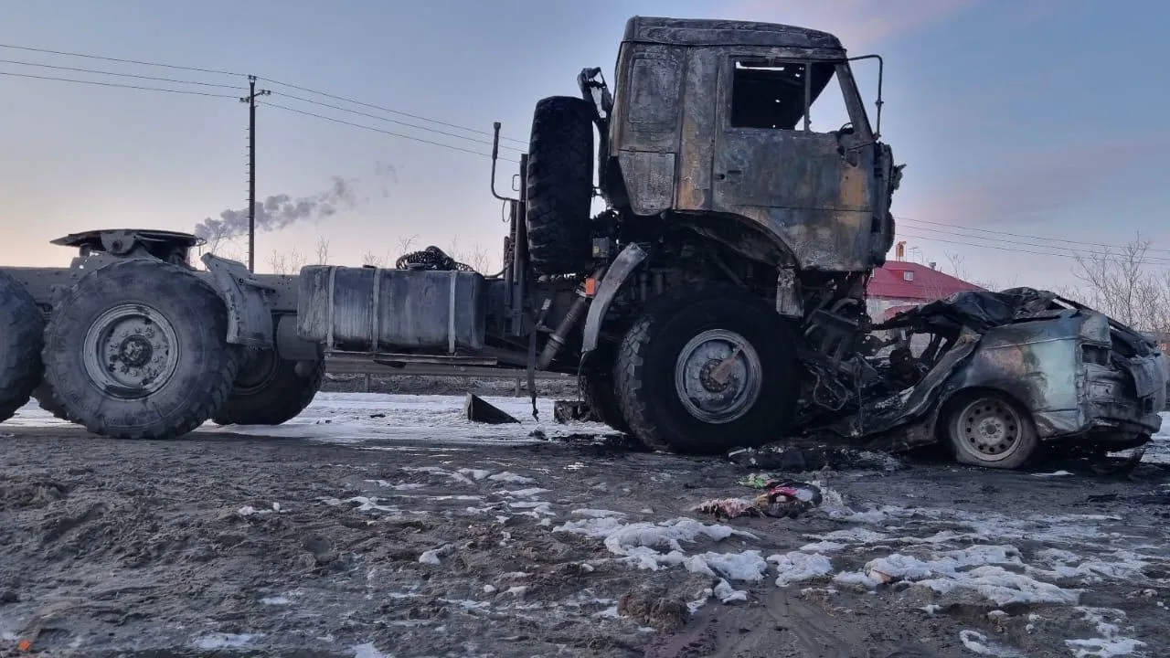 Два человека погибли в ДТП в Новом Уренгое | Ямал-Медиа