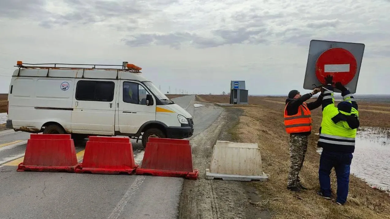 В Тюменской области затопило дорогу в Казахстан | Ямал-Медиа