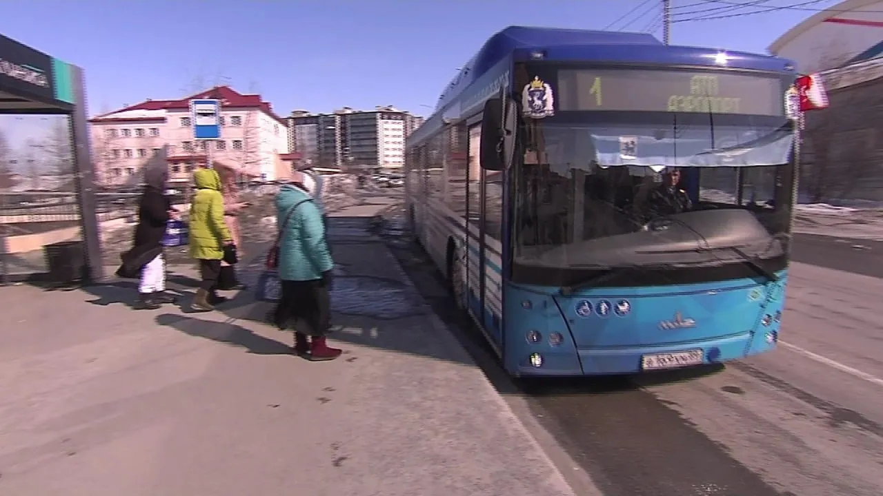 Салехардскому автотранспортному предприятию исполнилось 70 лет | Ямал-Медиа