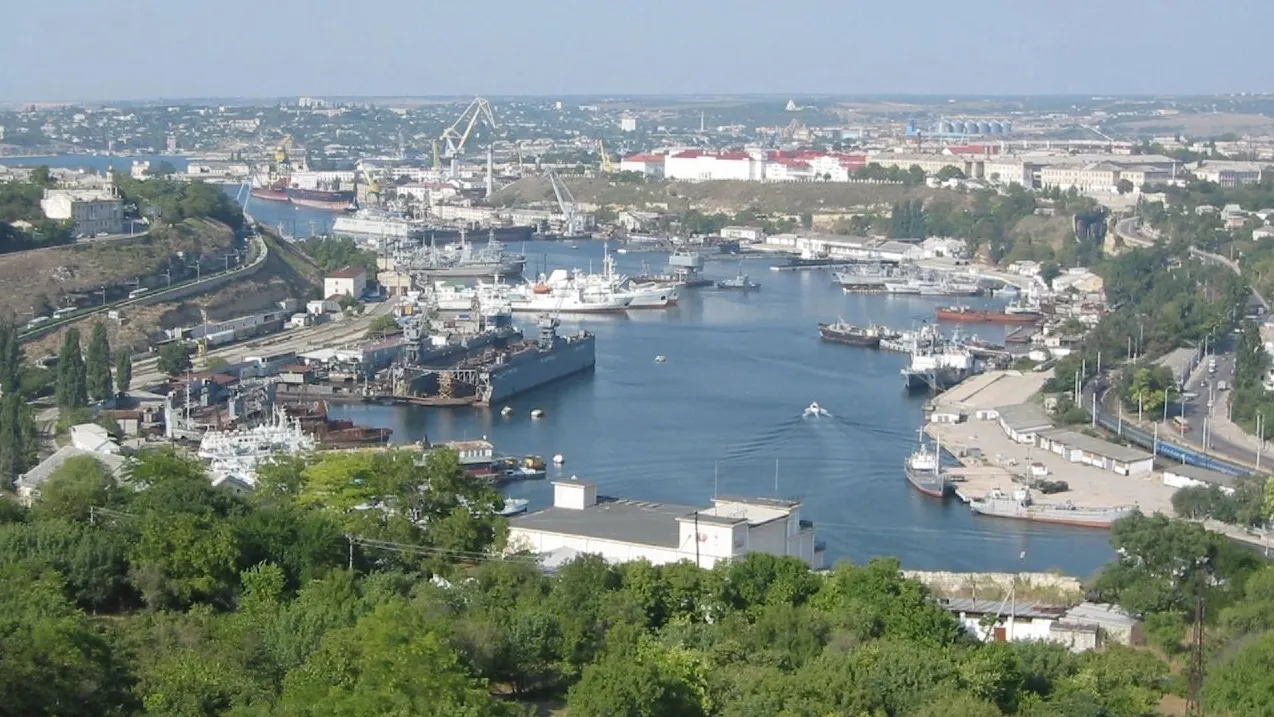 Число пострадавших от удара ВСУ по Севастополю выросло до 100 человек,  погибли трое | Ямал-Медиа