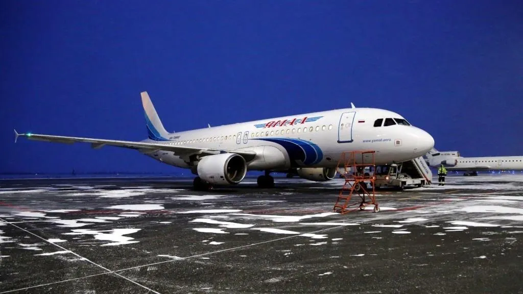 ВПП обновили, не прекращая полетов. Фото предоставлено пресс-службой аэропорта Новый Уренгой