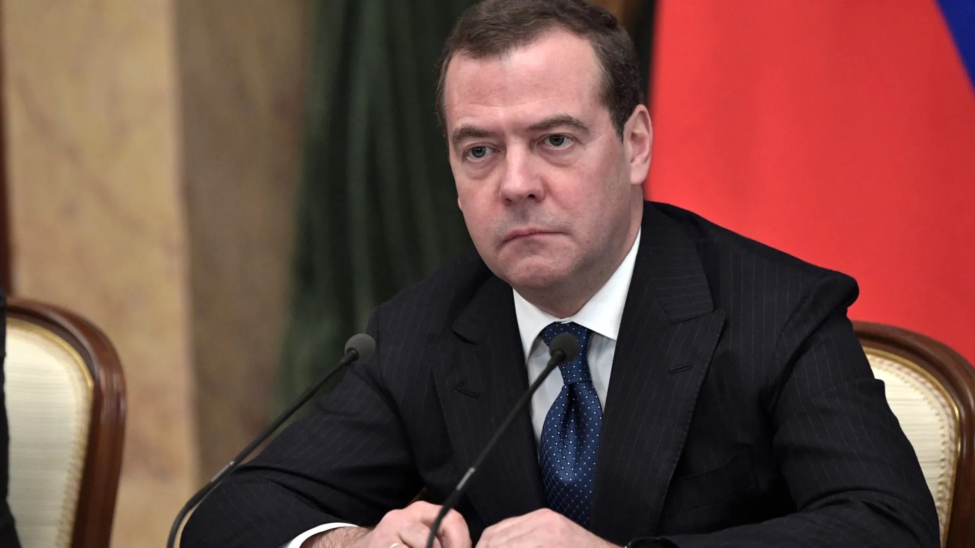 Медведев провел совещание по мерам безопасности с главами ДНР и ЛНР. Накануне Пушилин посетил объекты, которые восстанавливает ЯНАО