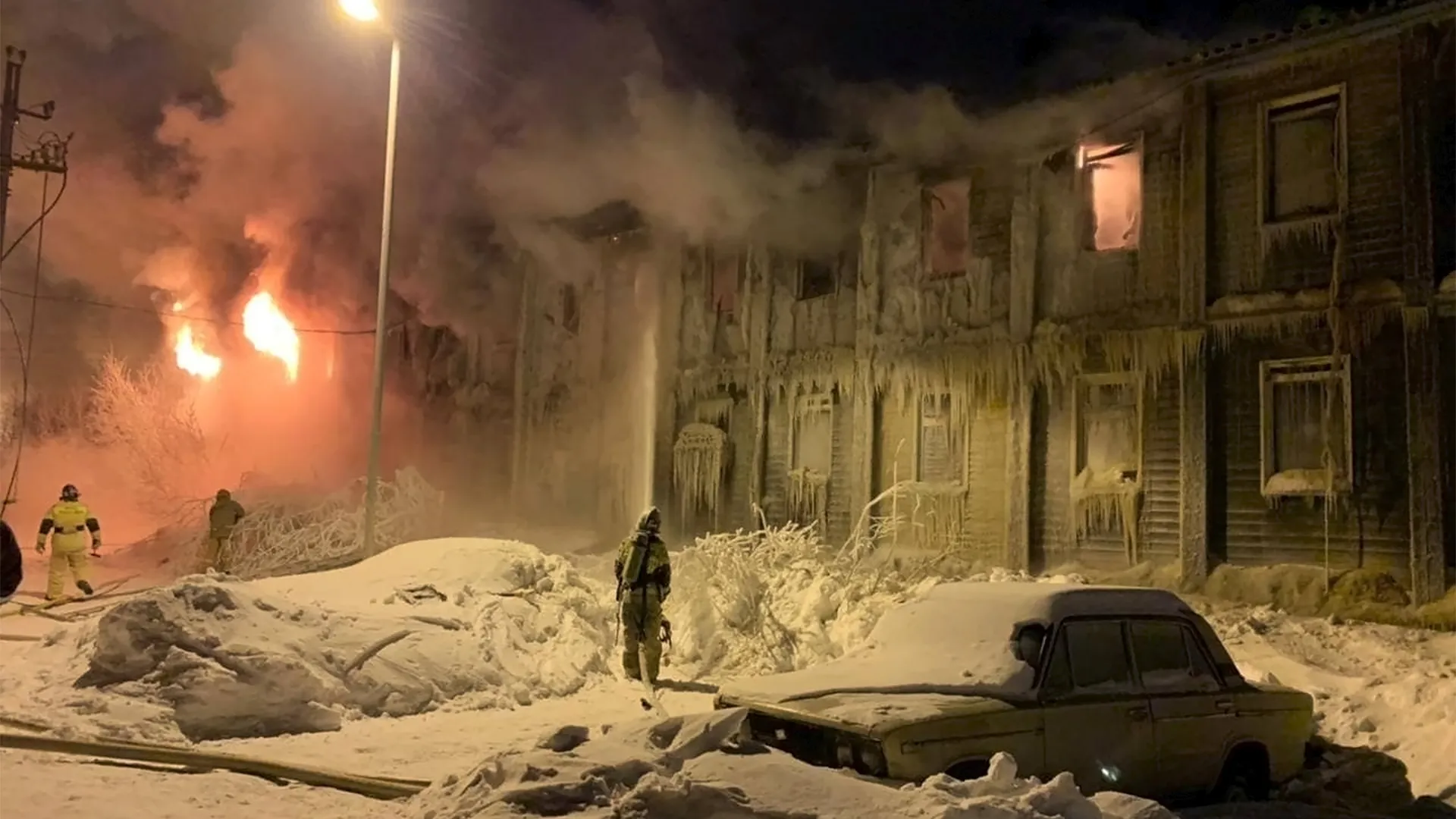 Новости ЯНАО: пожар в Губкинском, капризный домофон, спасение собаки,  победа на первенстве ММА | Ямал-Медиа