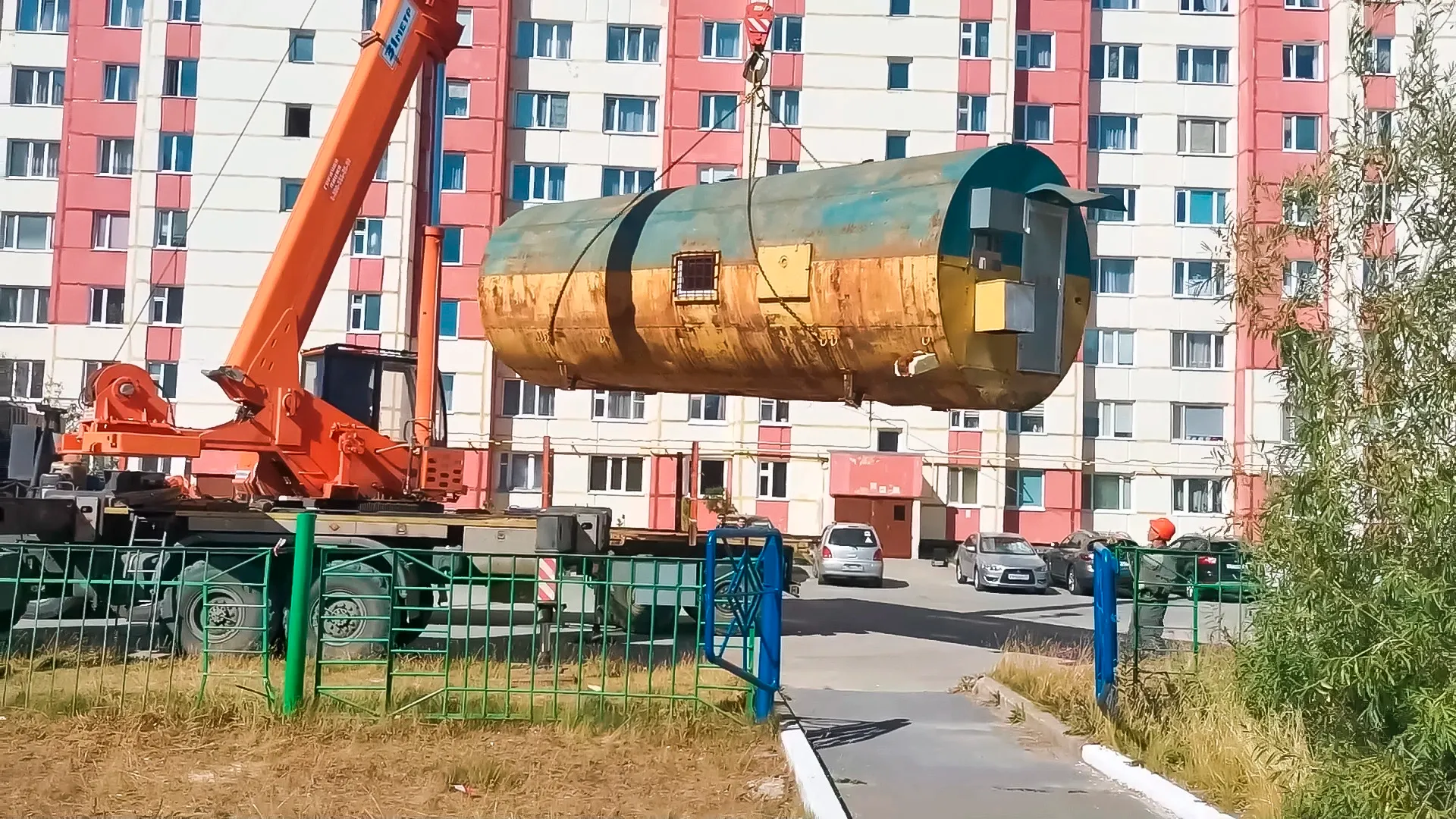 В Новом Уренгое выбрали бочки, которые станут музейными экспонатами |  Ямал-Медиа