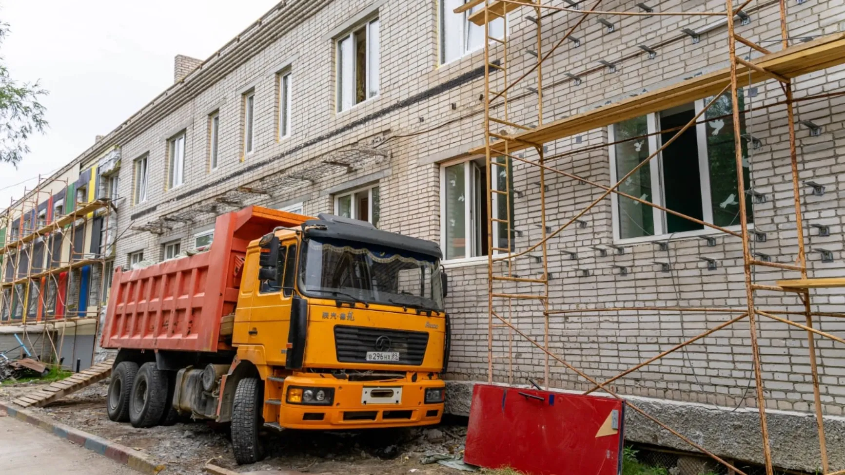 Власти Салехарда попросили подрядчика ускорить ремонт «Синей птицы» |  Ямал-Медиа