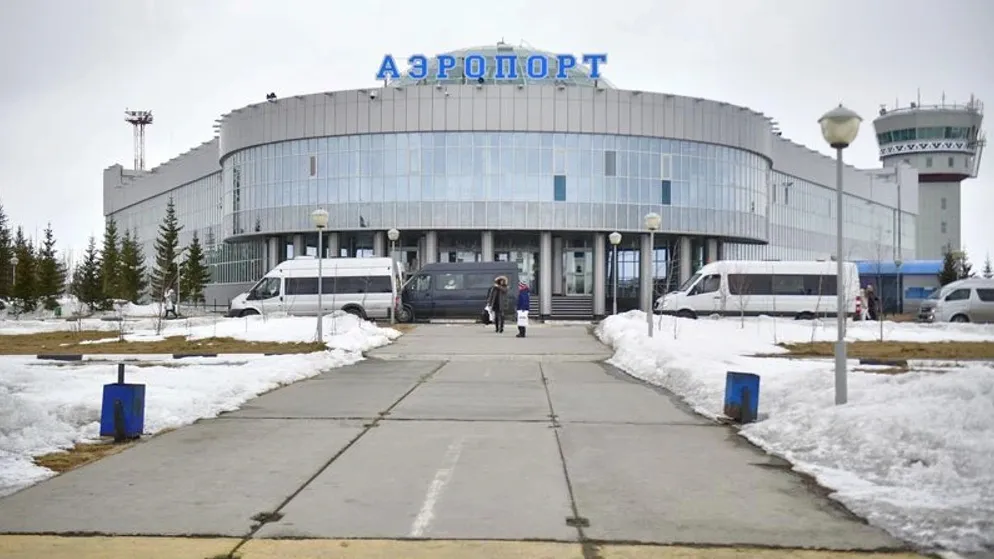 Салехард казань прямой. Пассажиропоток аэропорта Салехард\. Салехард аэропорт 2024. Ямал аэропорт. Пассажиры аэропорт Салехард.