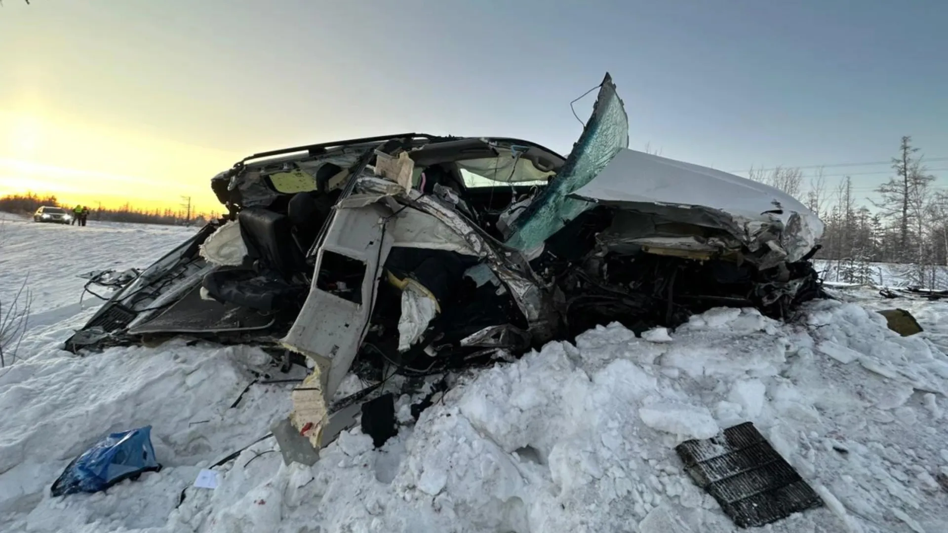 6 декабря 2014 год. Авария на трассе Сургут Салехард.