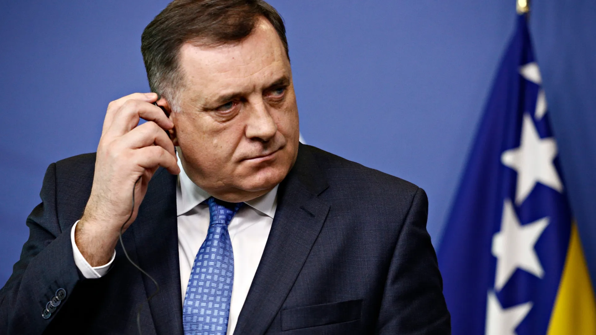 Президент Республики Сербской заявил, что предложит мирный раздел Боснии и Герцеговины
