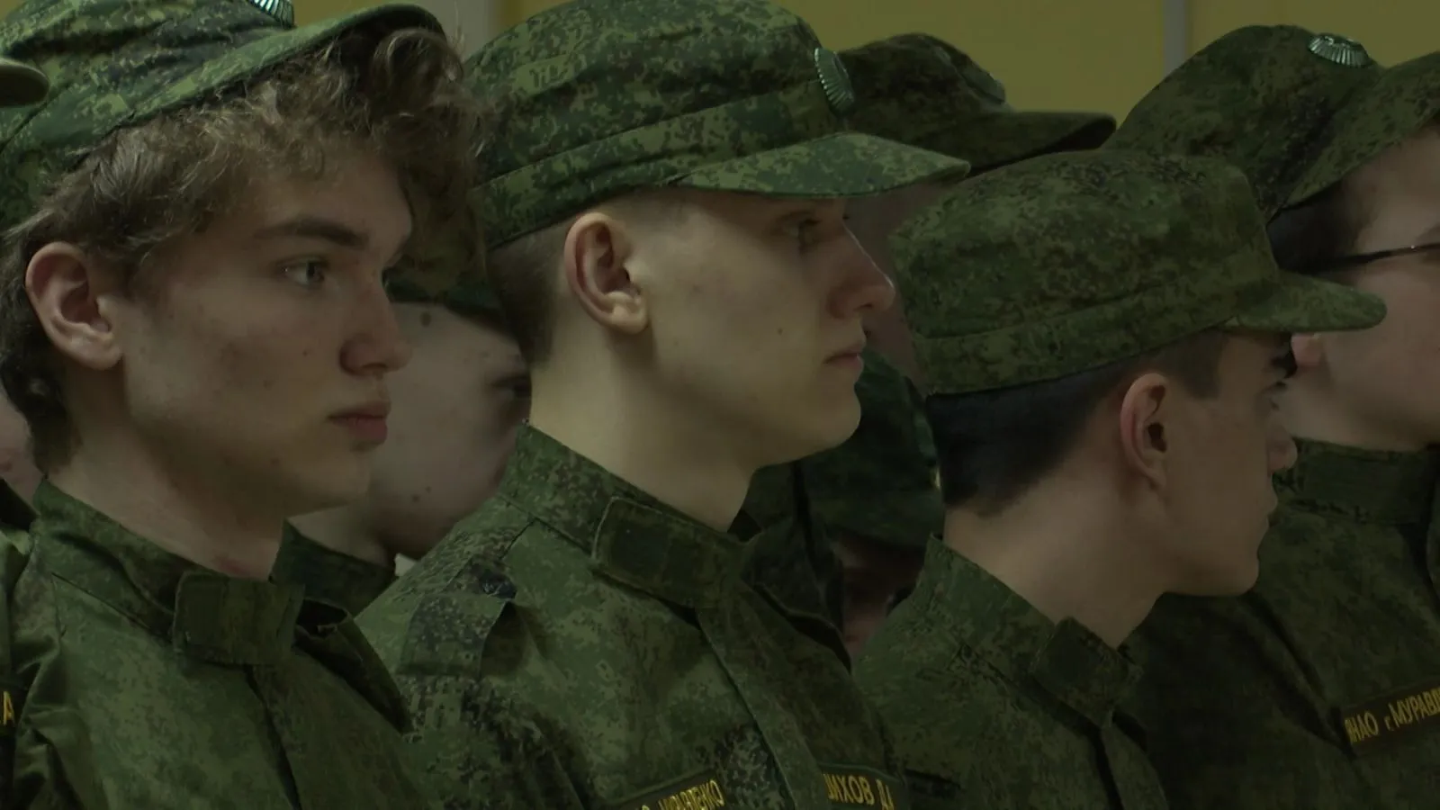 Лицеисты из Муравленко уехали в казарму