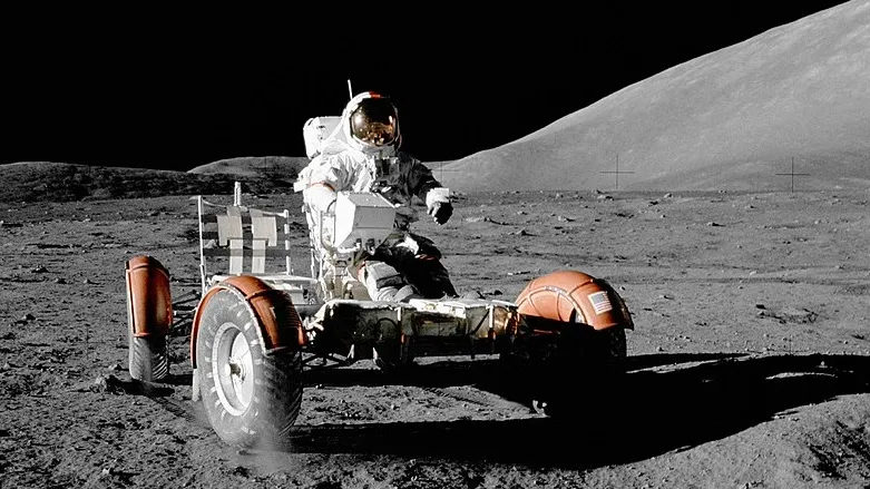 Источник фото: Первая вылазка экипажа «Аполлона-17» на поверхность Луны / NASA