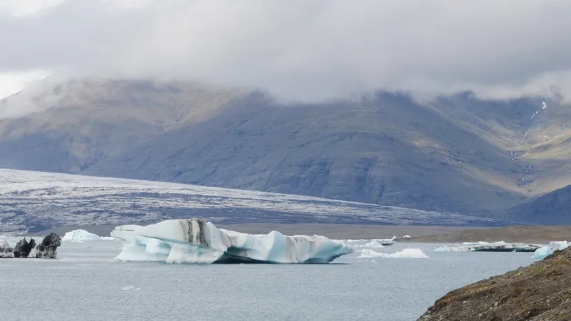 Ученые изучат современные методы геофизических исследований мерзлых грунтов в Арктике. Фото: Jennifer Jensen / Shutterstock.com