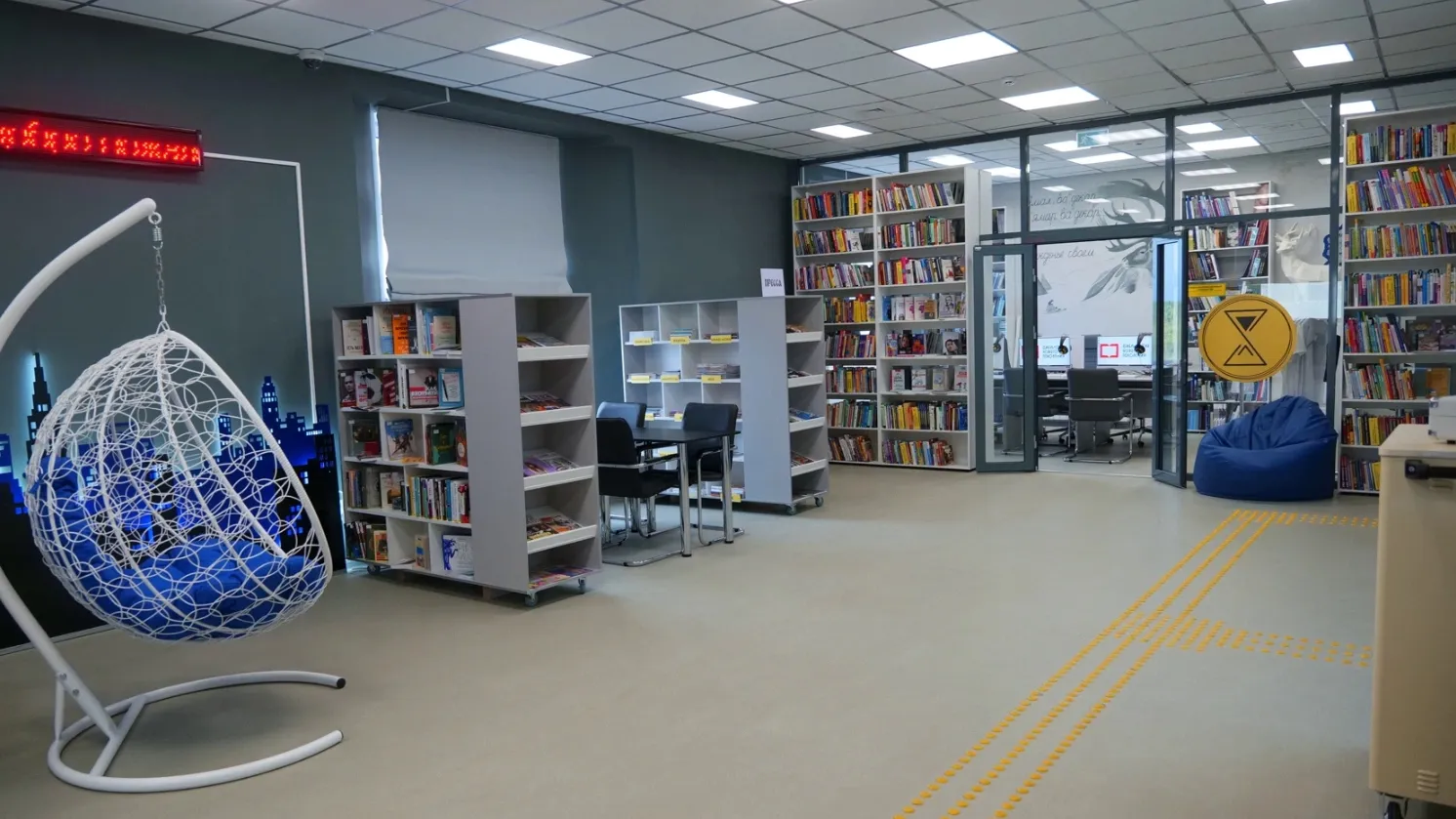 Библиотеки из помещения для хранения книг превращаются в большие культурные центры. Фото: предоставлено пресс-службой губернатора ЯНАО