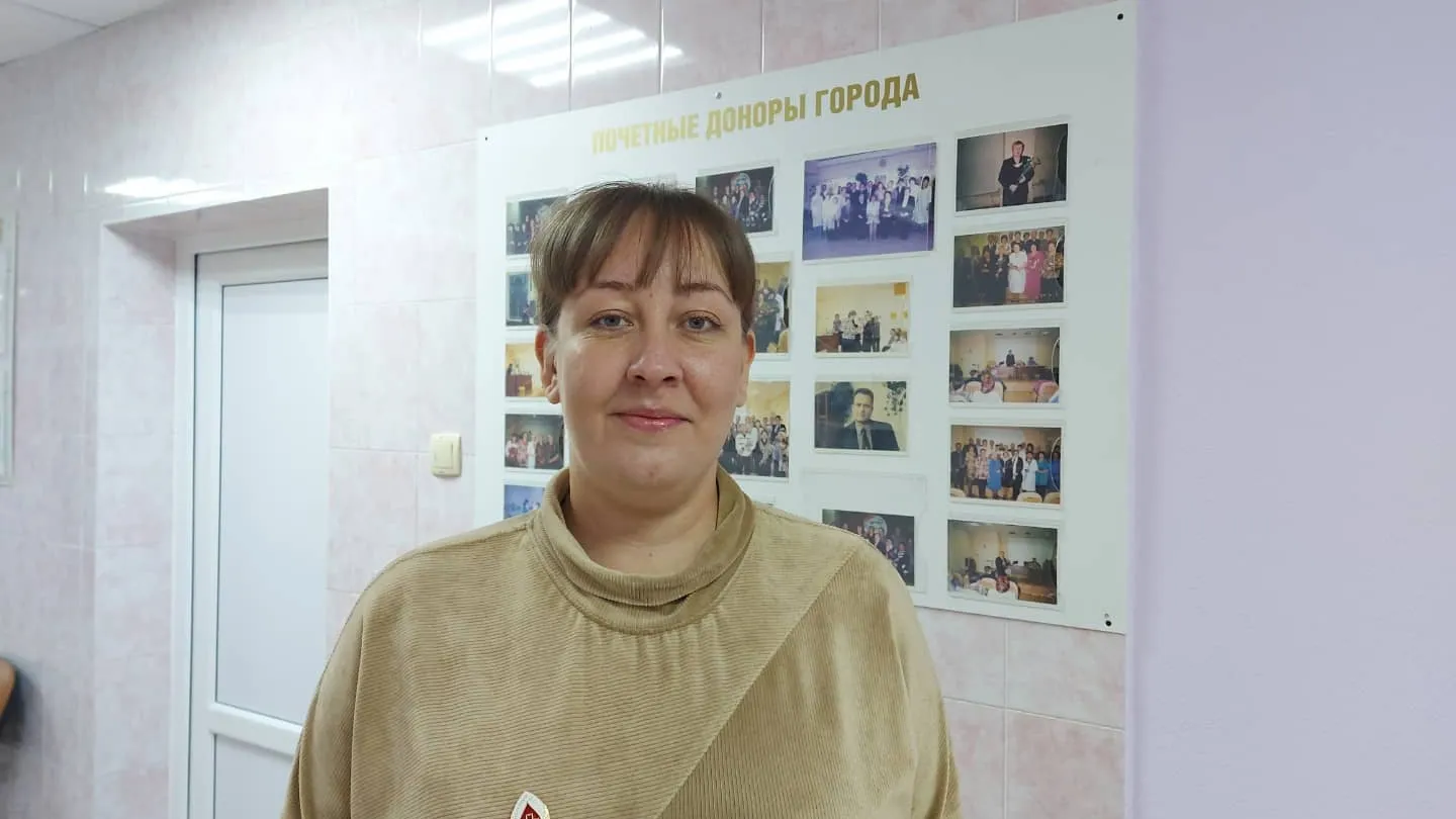 Жительница Нового Уренгоя Наталья Рокочая — «Почетный донор Российской Федерации», сдает кровь более 19 лет.