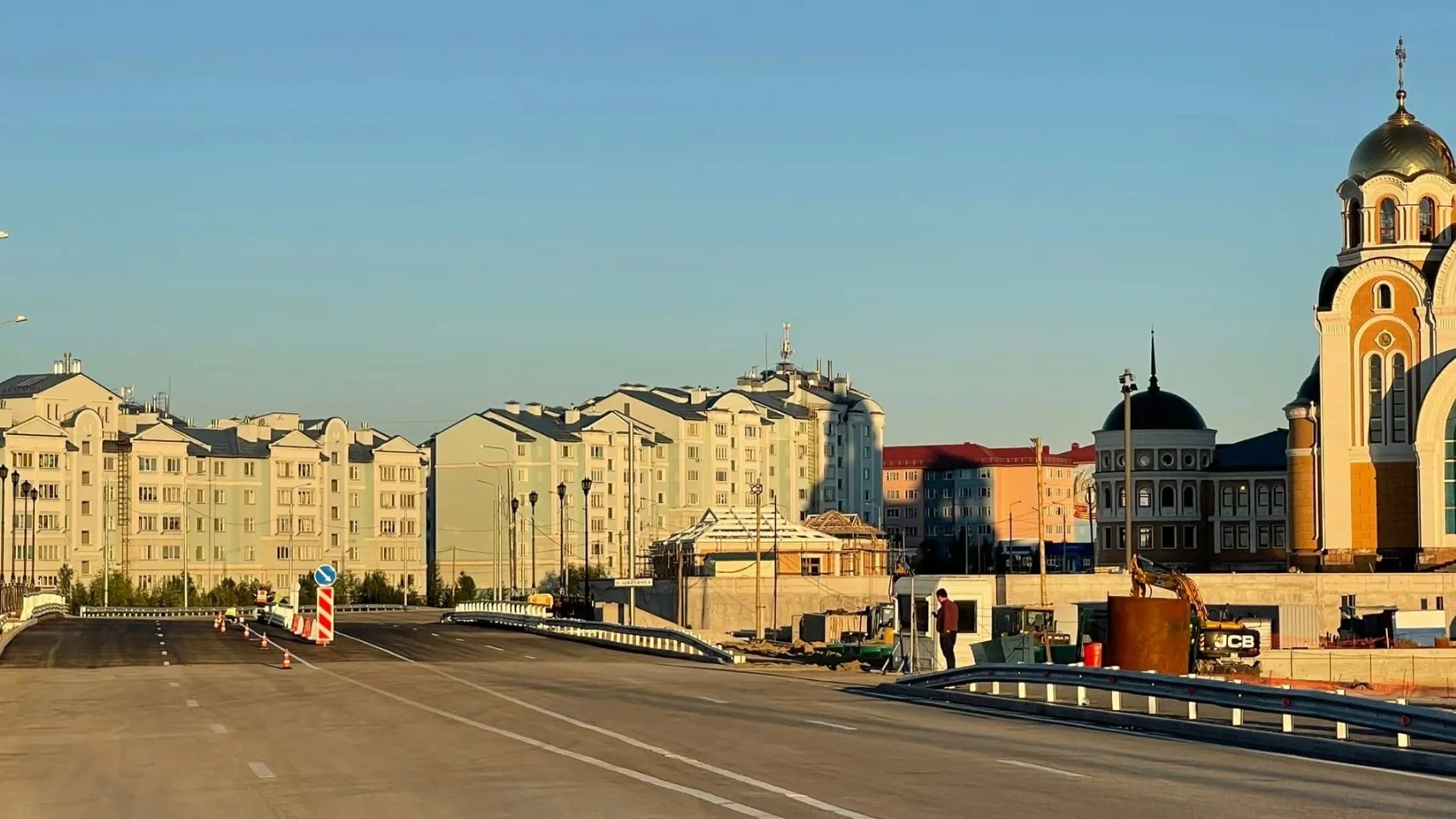 Мост через Шайтанку снабдили ограждением и бортовыми камнями.  Фото: личная страница Алексея Титовского, «ВКонтакте»