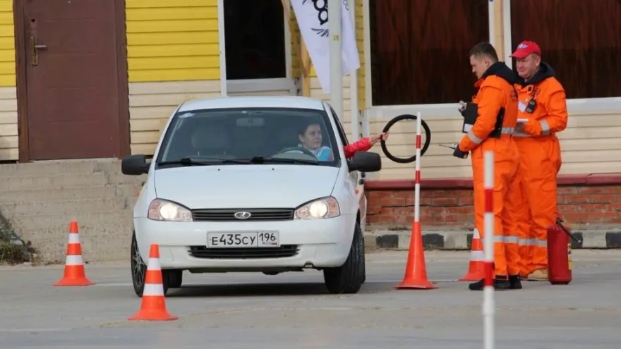 Автоледи смогут доказать, что женщина за рулем может быть настоящим асом. Фото: пресс-служба губернатора ЯНАО