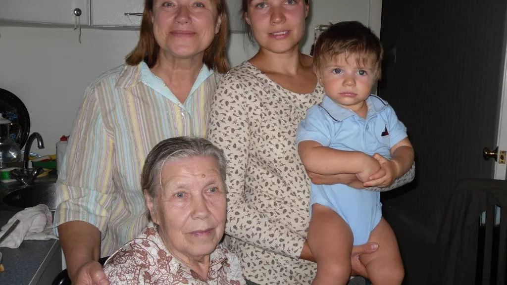 Четыре поколения одной семьи. Фото из архива Ольги Лобызовой