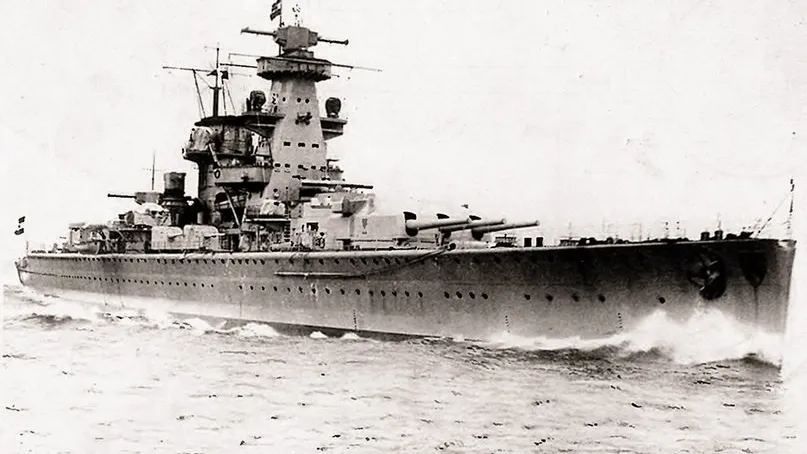 Крейсер «Адмирал Шеер». Фото: Wikipedia