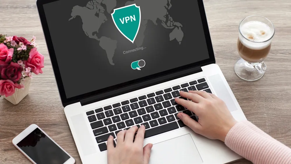 Данные клиентов VPN-сервисов научились воровать мошенники. Фото: DenPhotos / Shutterstock.com