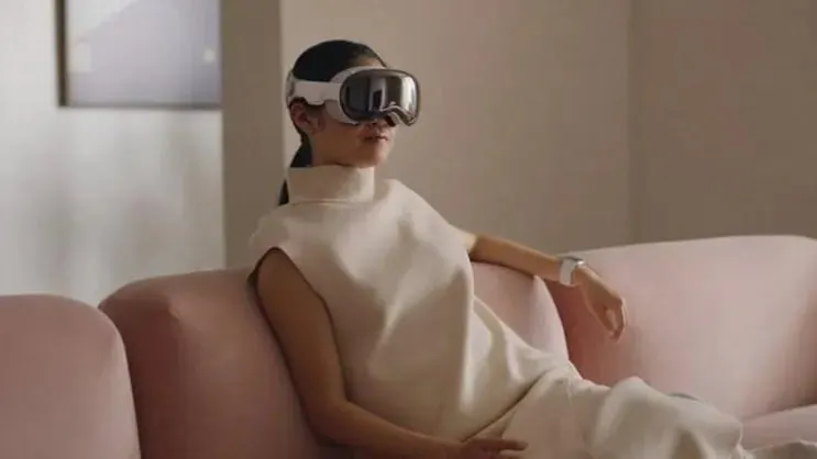 Фото: скриншот YouTube/Apple