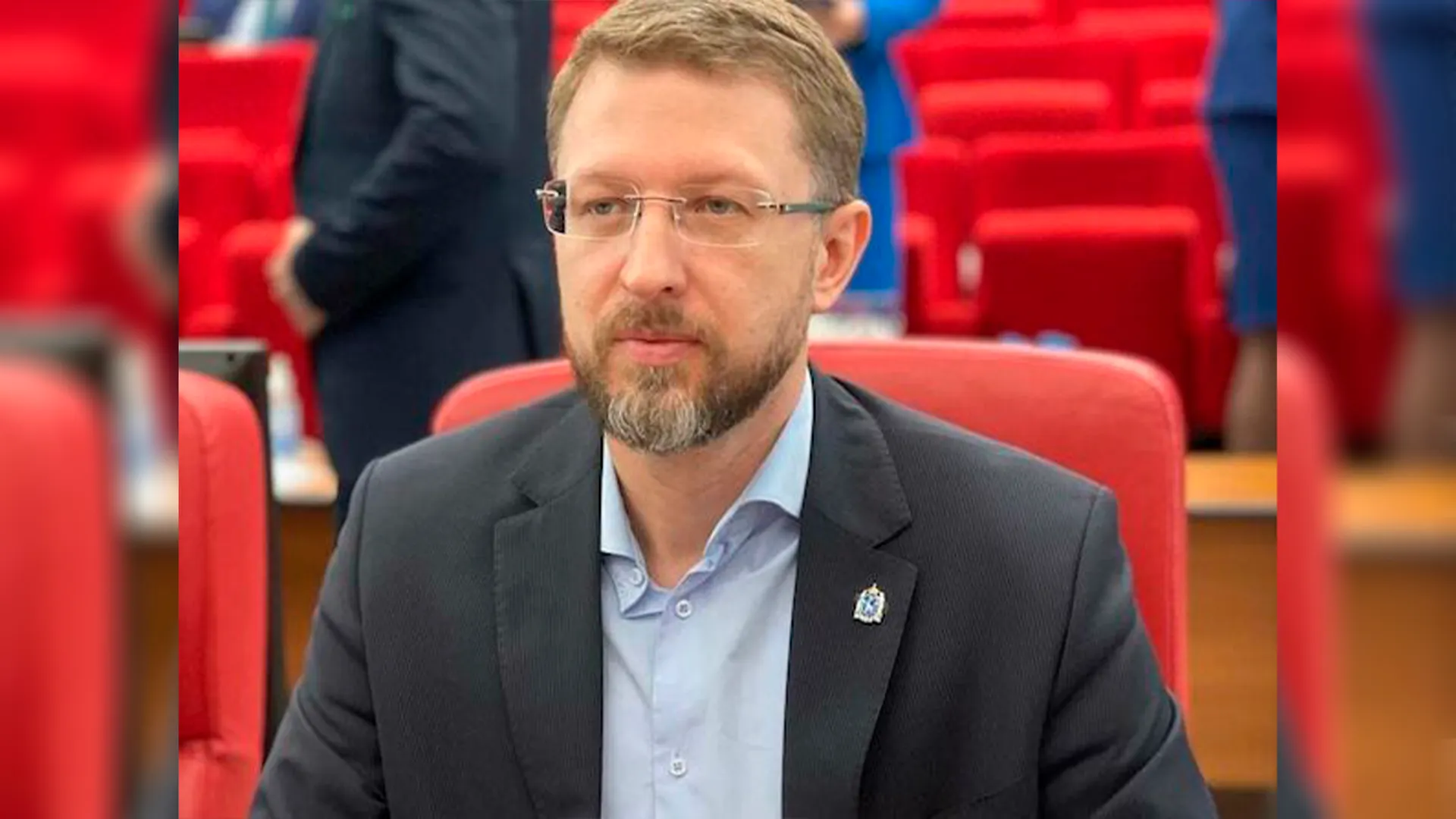 Новости ЯНАО: депутат Госдумы под санкциями, подросток-вымогатель, собака-спасительница, помощь беженцам