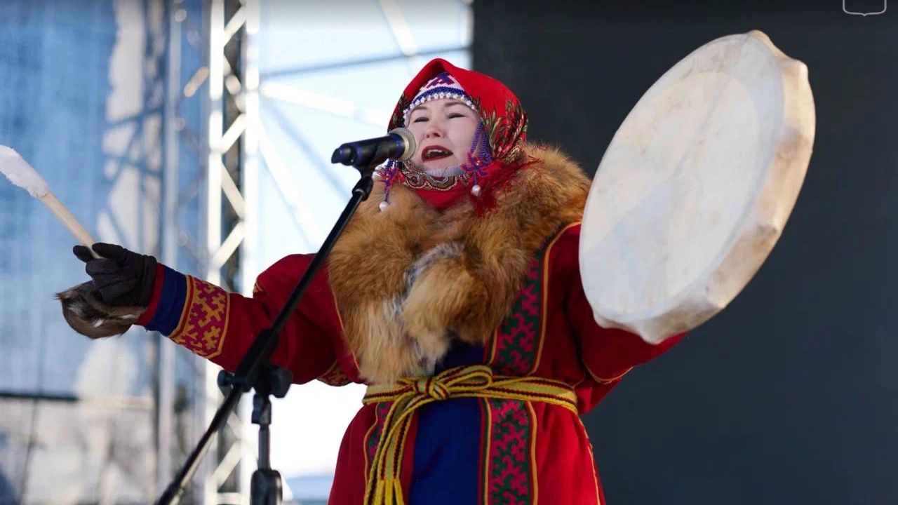 В Тарко-Сале прошел фестиваль фольклора народов Севера «Напевы тундры»