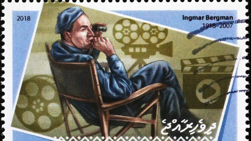 Почтовая марка, посвящённая режиссёру Ингмару Бергману. Фото: spatuletail/Shutterstock/Fotodom
