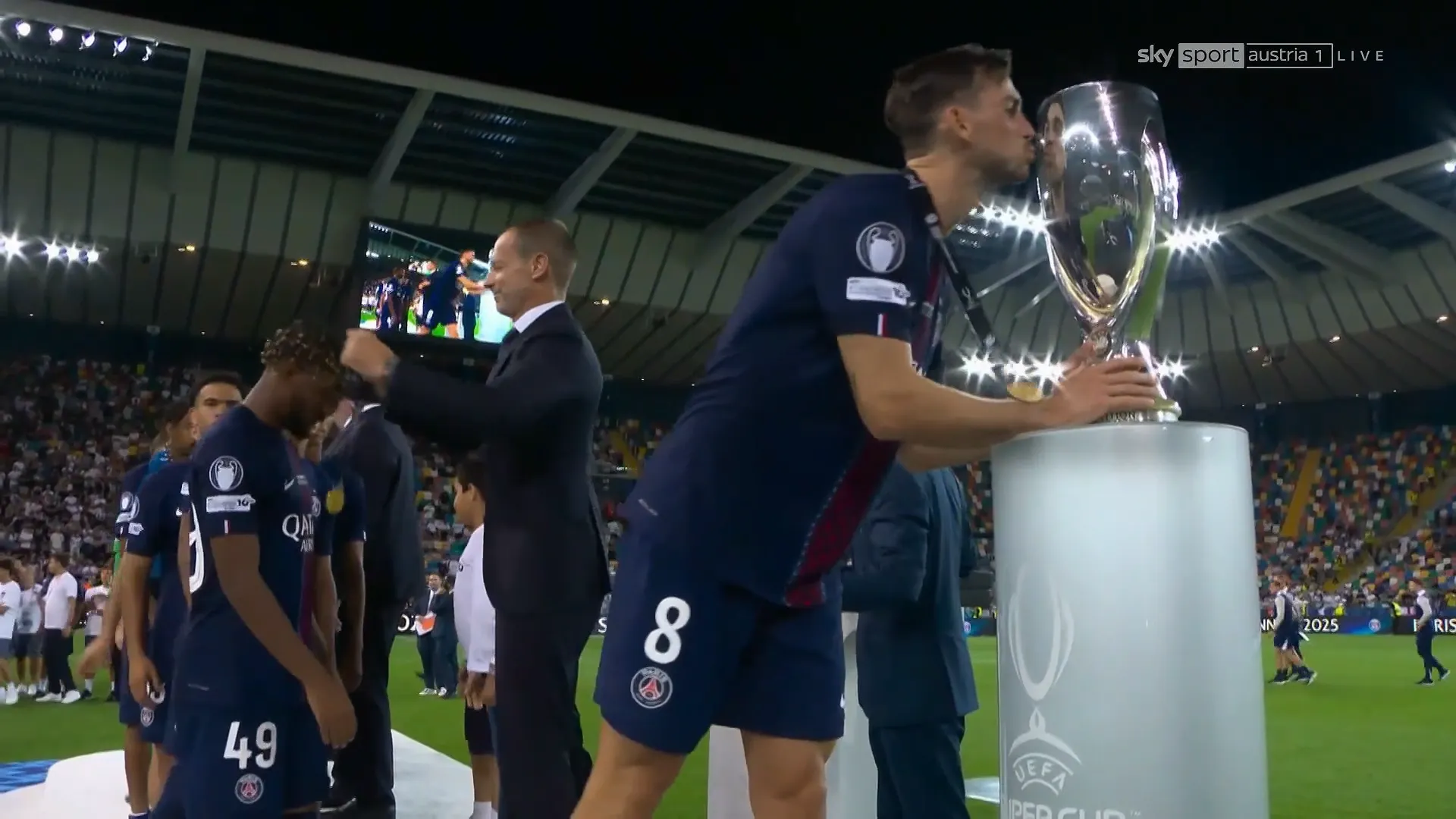 Кадр видео канала vk.com/video-139847935_456242305?t=0s&ref_domain=yastatic.net