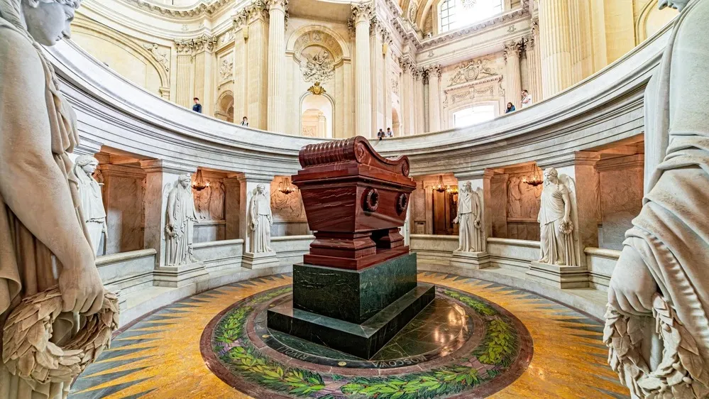 Гробница Наполеона. Париж, Франция. Фото: pauloalberto82/Shutterstock/Fotodom