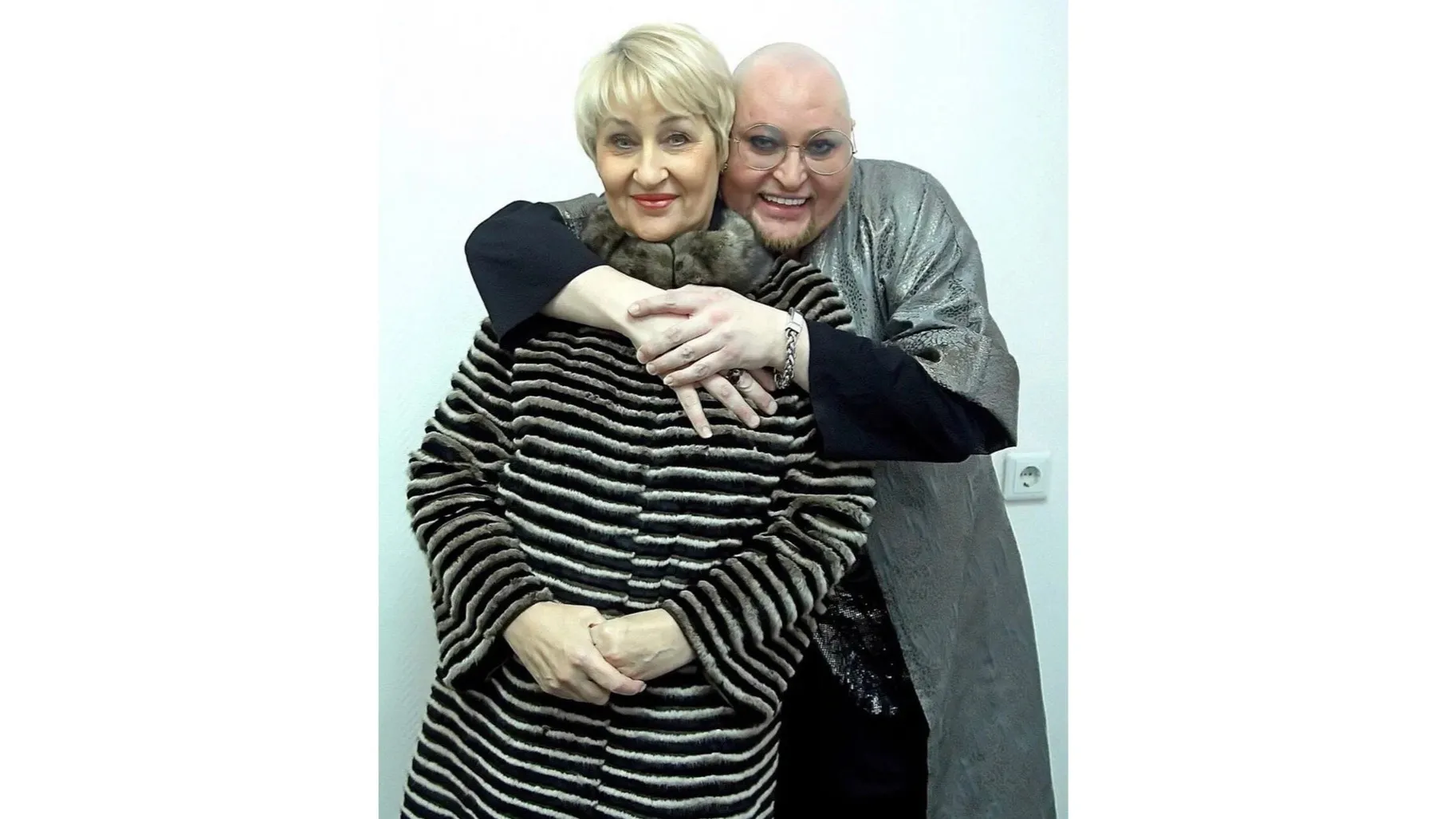 Шура с мамой. Фото: vk.com/shura_superstar