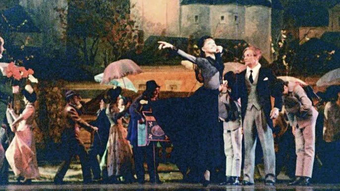 Сцена из балета «Анюта» с Екатериной Максимовой и Владимиром Васильевым. Фото: archive.bolshoi.ru