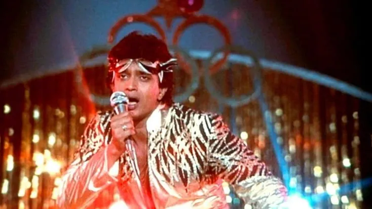 Митхун Чакраборти в фильме «Танцор диско». Фото: B. Subhash Movie Unit/kinopoisk.ru