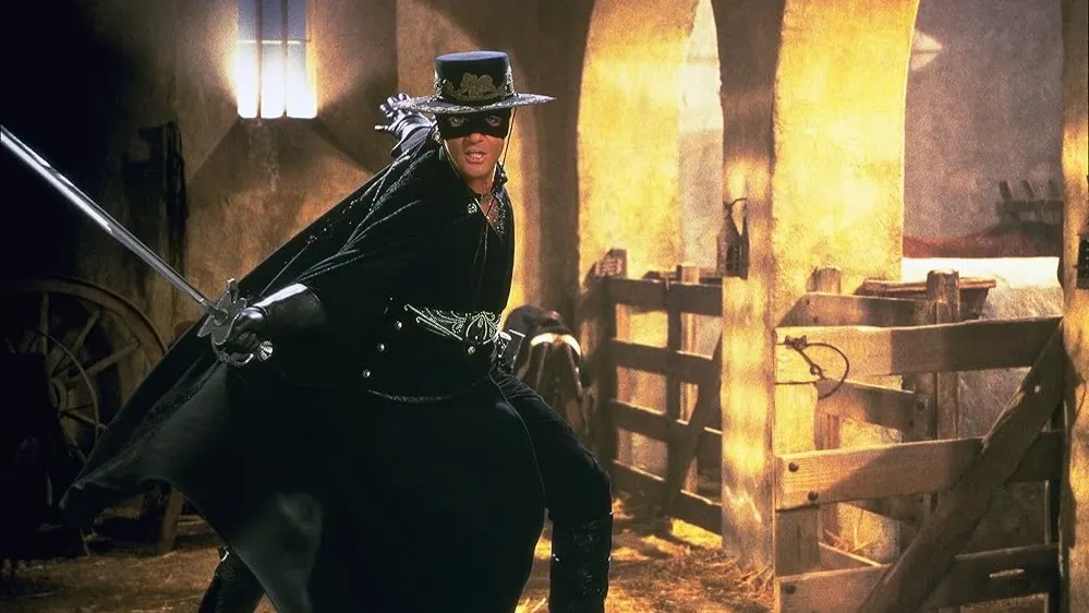 Антонио Бандерас в фильме «Маска Зорро». Фото: TriStar Pictures/Amblin Entertainment/Zorro Productions/David Foster Productions/Global Entertainment Productions GmbH & Company Medien KG/«Каскад фильм»/imdb.com