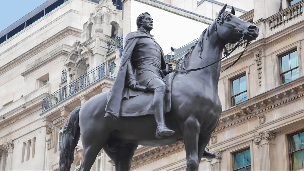 Статуя герцога Веллингтона, Лондон, Англия, Великобритания. Фото: Claudio Divizia/Shutterstock/Fotodom