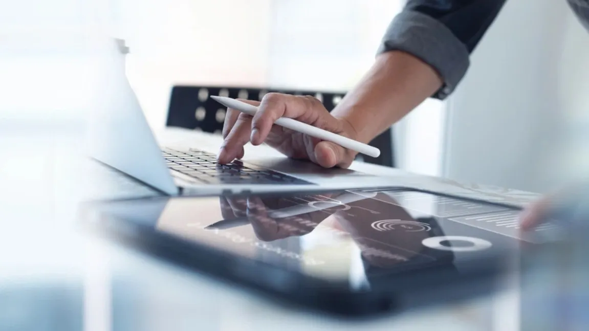 TippaPatt / Shutterstock. com