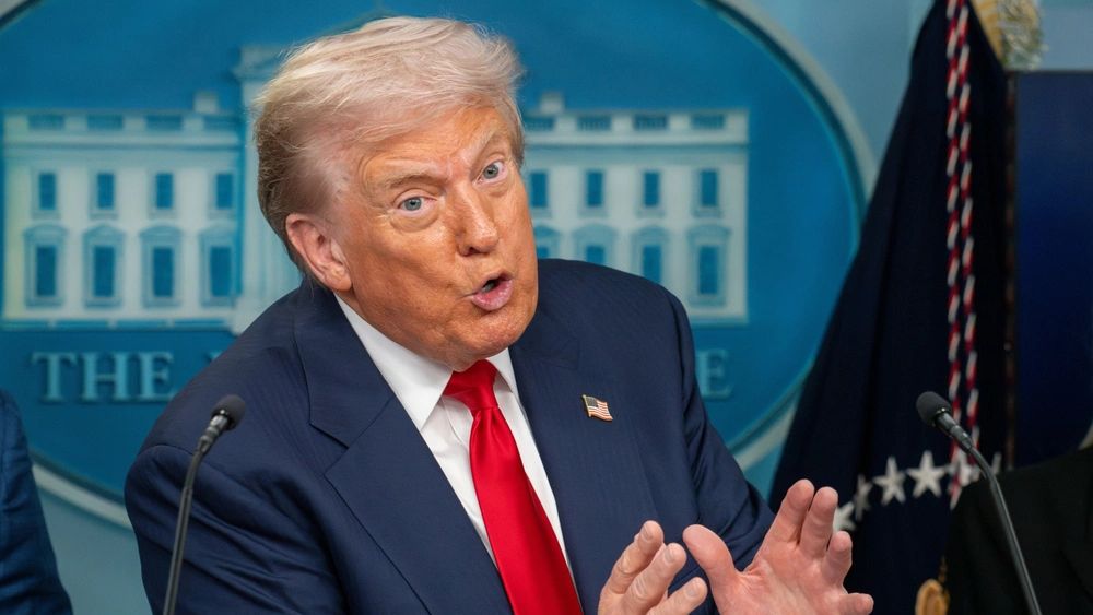 Президент США Трамп: «Бредовый конфликт на Украине необходимо уладить»