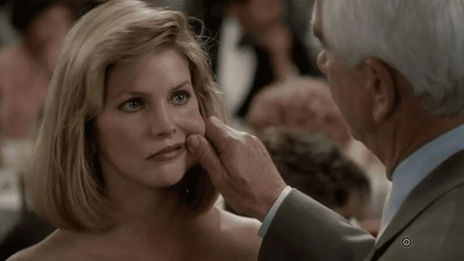 Фото: кадр из фильма «Голый пистолет» / Paramount /Дэвид Цукер