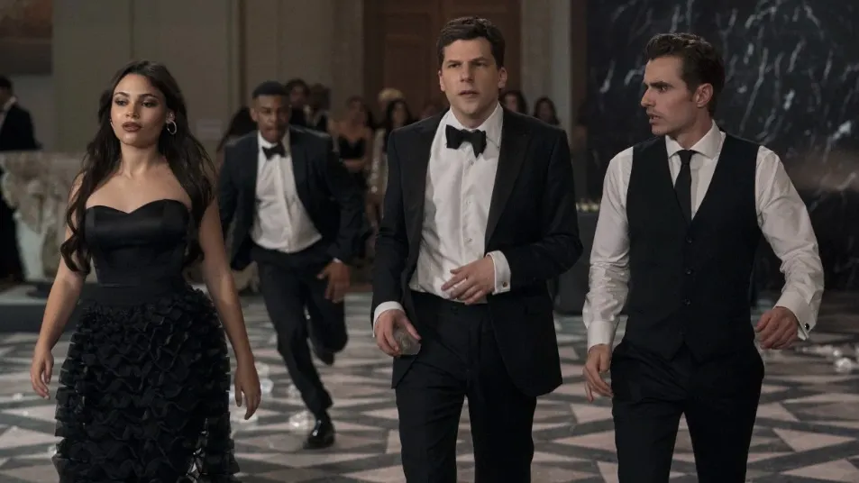 Кадр из трейлера фильма «Иллюзия обмана 3»/Epic Films/Lionsgate Productions Ltd./Reese Wernick Productions/Summit Entertainment/The Fusion Media/«Атмосфера кино»/kinopoisk.ru