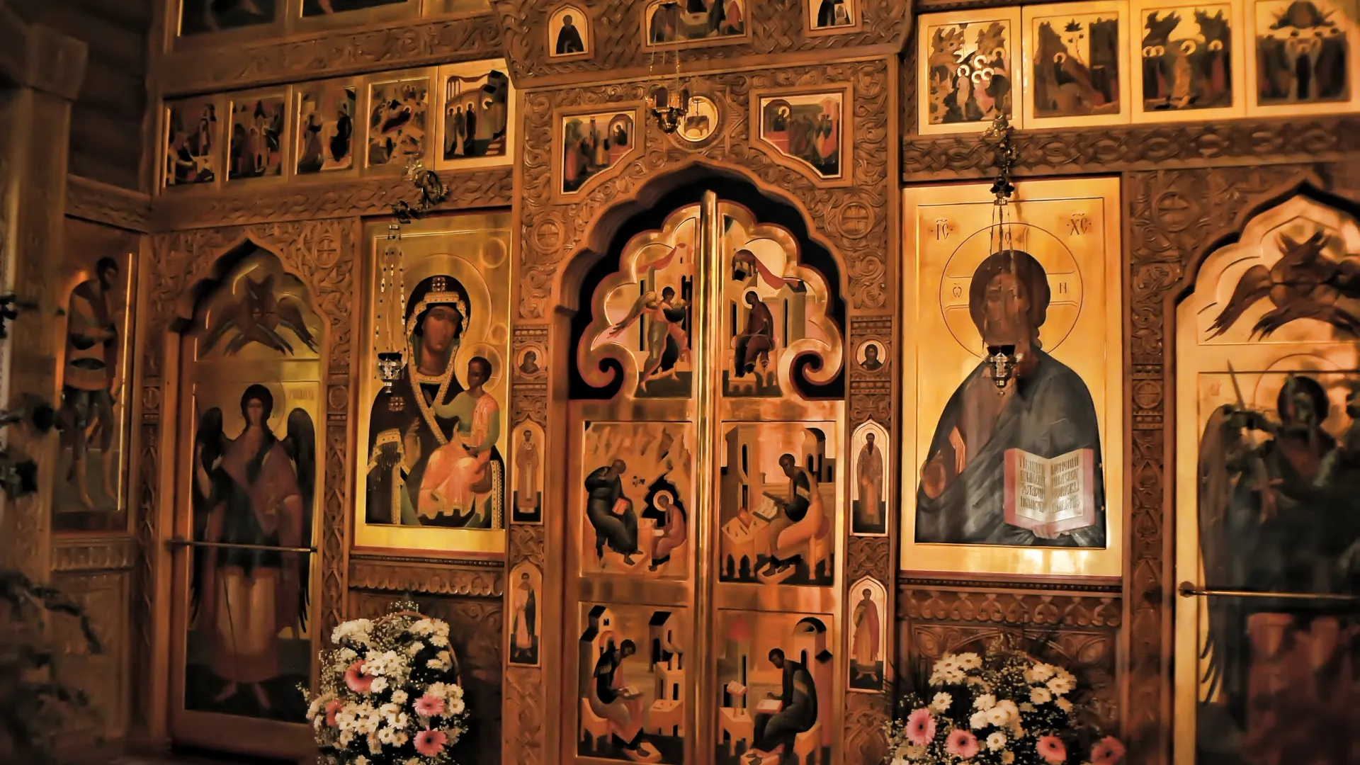 Список Коневской иконы Божией Матери в иконостасе храма во имя Коневской иконы Божьей Матери в Петербурге. Фото: Anna Krivitskaya/Shutterstock/Fotodom