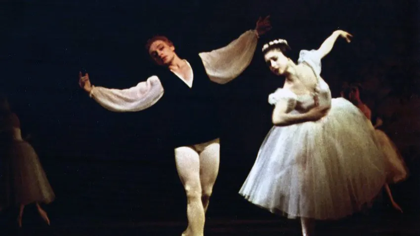 Солисты балета Большого театра Союза ССР Екатерина Максимова и Владимир Васильев. 1959—1960 гг. Фото: Владислав Микоша/МАММ/МДФ/museum-online.moscow