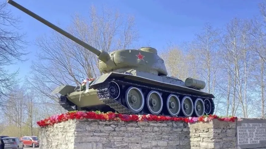 Top Drone \ Shutterstock.com