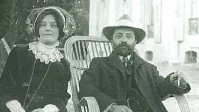 Зинаида Гиппиус и Дмитрий Мережковский в эмиграции. Фото: arhcity.ru