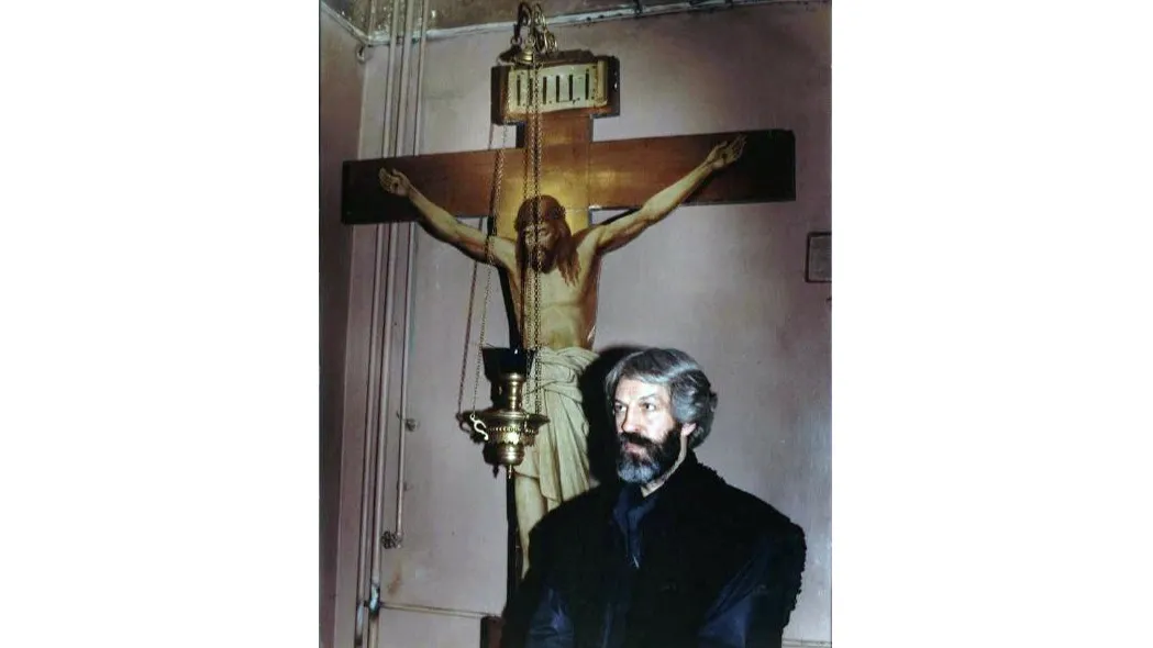 «Актер Борис Хмельницкий у Бога». 1990 г. Фото: МАММ/МДФ/russiainphoto.ru