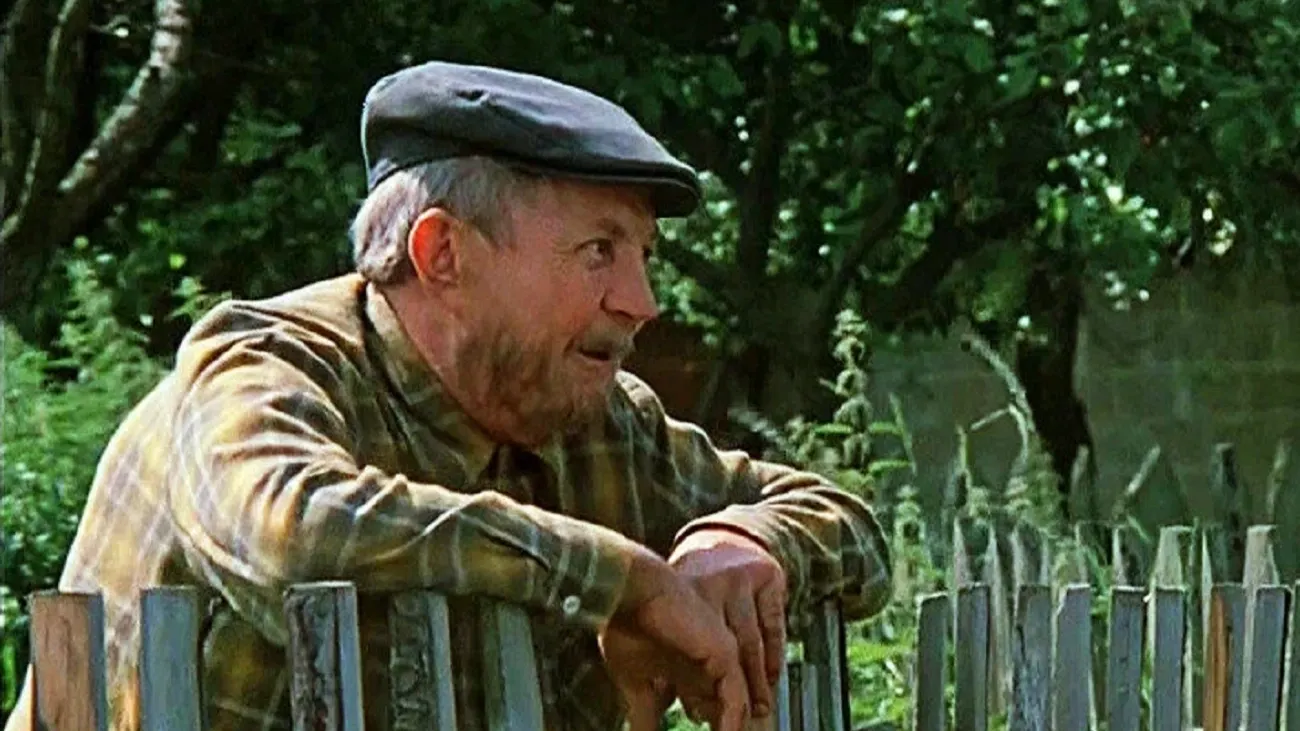 Борис Новиков в фильме «Белые росы». Фото: «Беларусьфильм»/kinopoisk.ru