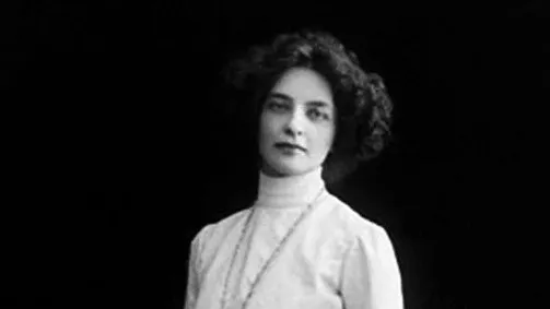 Зинаида Гиппиус в 1904 году. Фото: Институт русской литературы Российской академии наук (Пушкинский Дом)/russiainphoto.ru