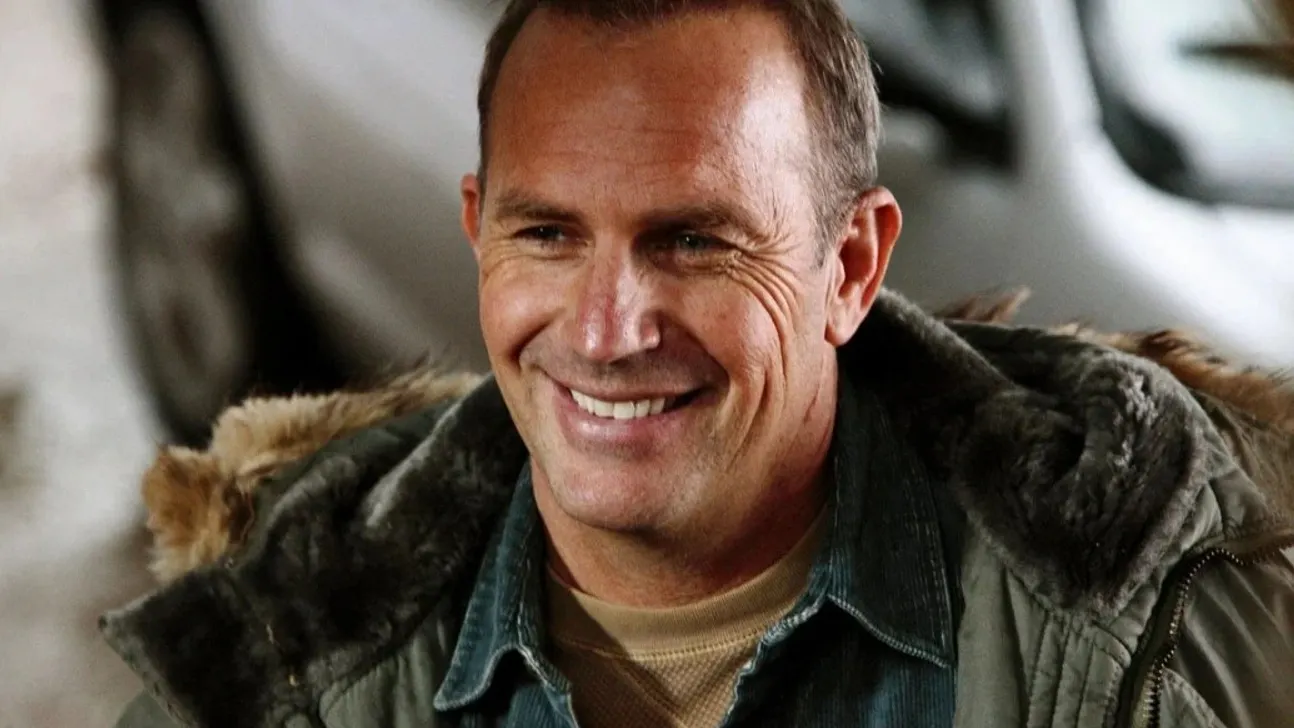 Кевин Костнер в фильме «Спасатель». Фото: Beacon Communications/Touchstone Pictures/Fоrum Hungary/kinopoisk.ru