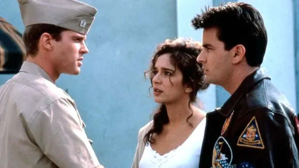 Кадр из трейлера фильма «Горячие головы»/20th Century Fox Film Corporation/«СЭФ-Кинотон»/kinopoisk.ru