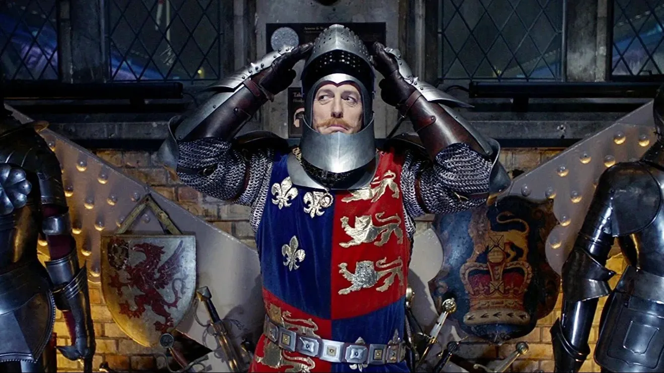 Хью Грант в фильме «Приключения Паддингтона 2». Фото: Studio Canal/Anton/Canal+/Ciné/Heyday Films/Pin3hot/«Вольга»/kinopoisk.ru