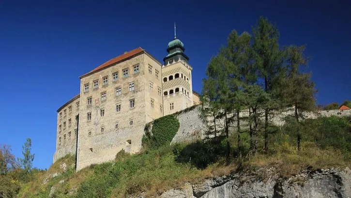 polandmfa \ Flickr.com