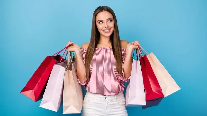 Фомин день идеально подходит для покупок. Фото: Roman Samborskyi/Shutterstock/Fotodom