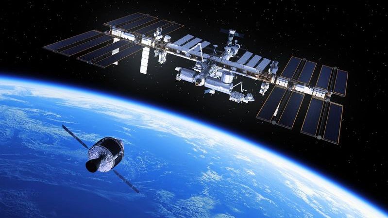 Космонавт Федяев перед стартом миссии Crew-12 на МКС сварил коллегам борщ